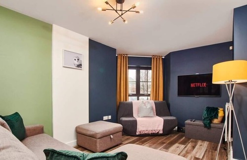 Northenden House | Wonderful House in Manchester Sleeps 8