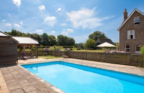 Wroughton House | Wonderful Overtown Manor