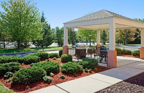 Somerset Resort | Wonderful Place To Stay! 3 Amazing units for Family or groups. Near Revere Park