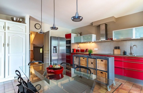 Bormes-Les-Mimosas Villa | Wonderful private villa for 6 people with A/C, private pool, WIFI, TV, terrace and parking