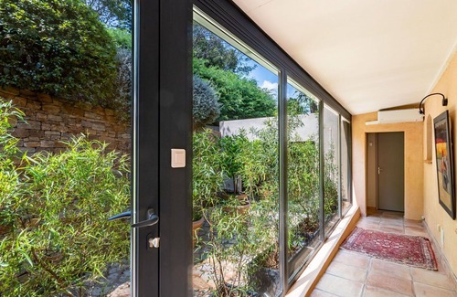 Bormes-Les-Mimosas Villa | Wonderful private villa for 6 people with A/C, private pool, WIFI, TV, terrace and parking
