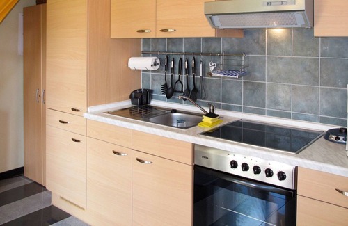 Woldegk House | Wonderful private villa for 4 guests with TV, patio, pets allowed and parking