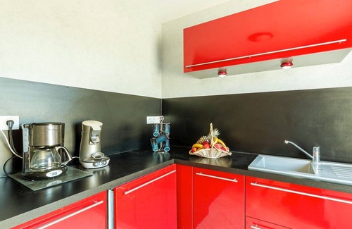 Plouneour-Brignogan-Plages House | Wonderful private villa for 8 people with WIFI, private pool, TV, terrace, pets allowed and park.