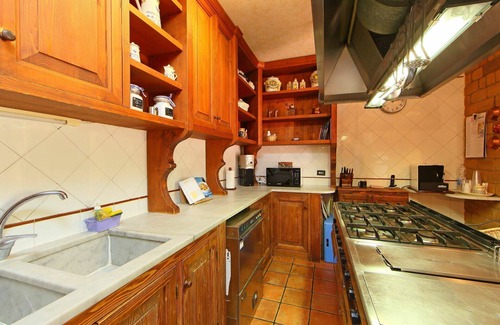 Monte Compatri Villa | Wonderful private villa with A/C, WIFI, private pool, TV, patio, pets allowed and panoramic view