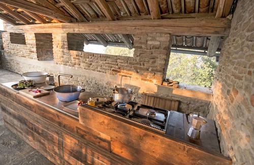 Trezzo Tinella Villa | Wonderful private villa with private pool, WIFI, TV, terrace, pets allowed and panoramic view