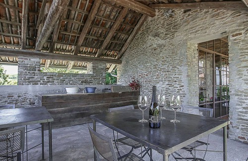 Trezzo Tinella Villa | Wonderful private villa with private pool, WIFI, TV, terrace, pets allowed and panoramic view