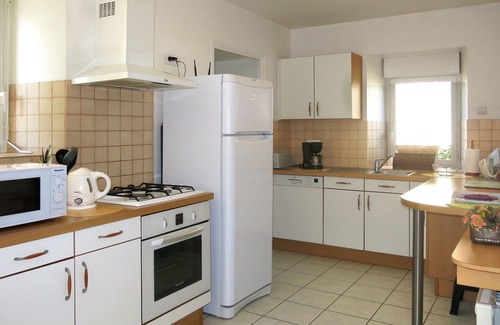 Le Tronchet House | Wonderful private villa for 6 guests with WIFI, TV and terrace