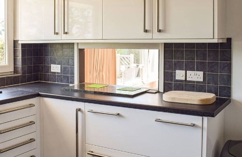 Gorran Haven House | Wonderful private villa for 6 people with WIFI, TV, patio and parking