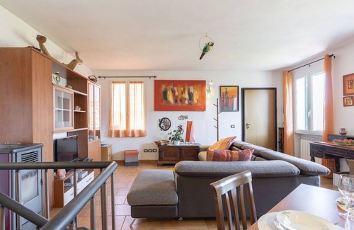 Villa Viani House | Wonderful private villa for 5 people with WIFI, terrace, pets allowed, panoramic view and parking