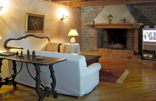 San Venanzo Villa | Wonderful private villa for 10 guests with private pool, WIFI, TV, terrace, pets allowed and par...