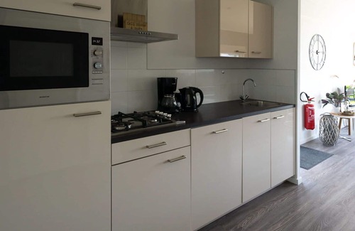 Bovenkarspel House | Wonderful private villa for 4 people with WIFI, TV, terrace and parking