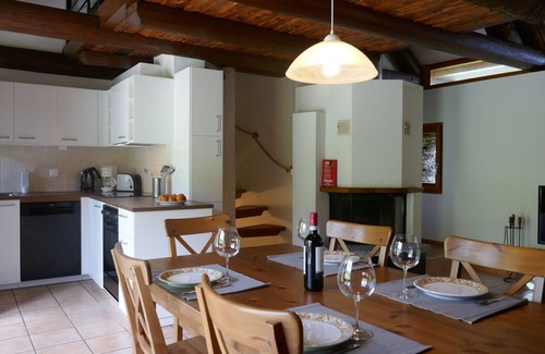 Acquarossa House | Wonderful private villa for 6 guests with WIFI, TV, patio, pets allowed and parking