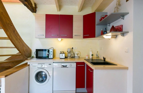 Saint-Jean-du-Doigt Villa | Wonderful private villa for 2 guests with WIFI, TV, patio, pets allowed and parking