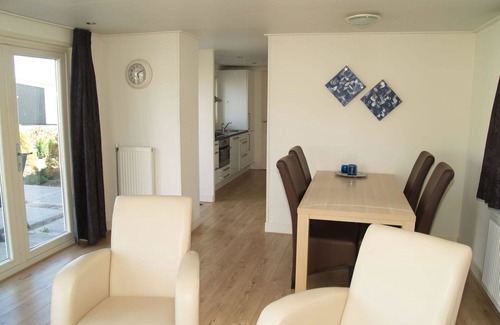 IJhorst House | Wonderful private villa for 4 people with pool, WIFI, TV and terrace