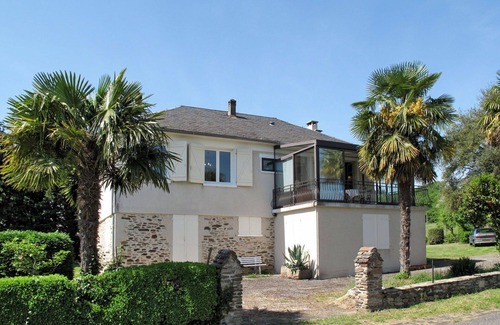 Altillac House | Wonderful private villa for 6 people with WIFI, TV, terrace, pets allowed and panoramic view