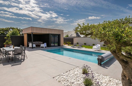 Cleder House | Wonderful private villa for 8 guests with WIFI, private pool, TV, terrace and parking