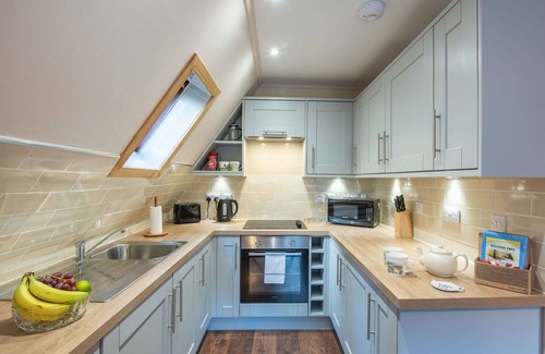 South Laggan House | Wonderful private villa for 4 people with TV, balcony, panoramic view and parking
