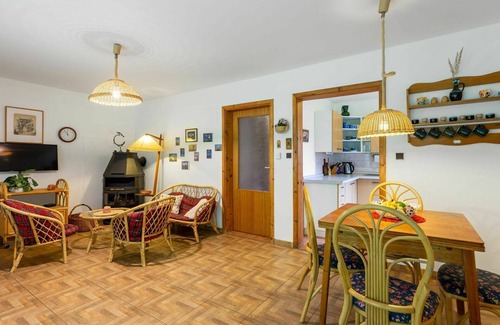 Rabyne House | Wonderful private villa for 4 people with WIFI, TV, patio and pets allowed