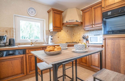 Plouescat House | Wonderful private villa for 4 people with TV, terrace, pets allowed and parking
