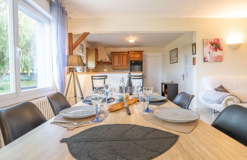 Plouescat House | Wonderful private villa for 4 people with TV, terrace, pets allowed and parking