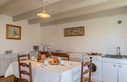 Plogoff House | Wonderful private villa for 5 people with TV, terrace, pets allowed and panoramic view