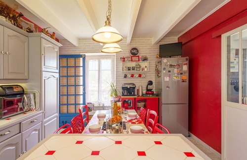 Primelin House | Wonderful private villa for 10 people with WIFI, TV, terrace and parking
