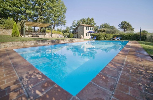 Pieve di Compito Villa | Wonderful private villa for 7 guests with WIFI, private pool, A/C, TV and patio, close to Lucca