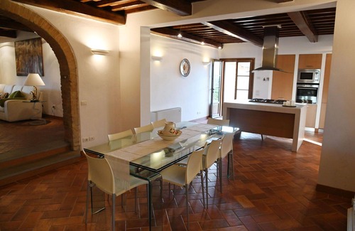 Certaldo Villa | Wonderful private villa with private pool, hot tub, A/C, WIFI, TV, patio, close to San Gimignano