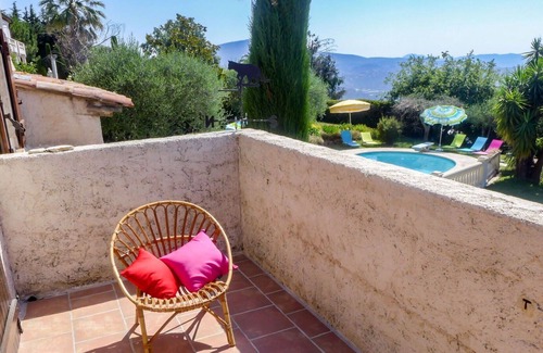 Gattieres House | Wonderful private villa for 8 guests with WIFI, private pool, TV, terrace, pets allowed and park...