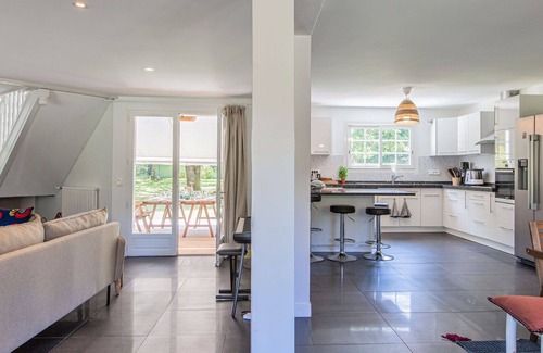 Magescq Villa | Wonderful private villa for 8 guests with private pool, WIFI, A/C, TV, terrace and parking