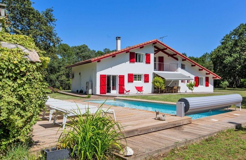 Magescq Villa | Wonderful private villa for 8 guests with private pool, WIFI, A/C, TV, terrace and parking