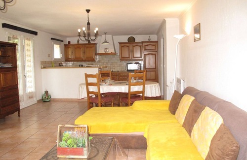Quinson House | Wonderful private villa for 4 people with pool, TV, terrace and parking