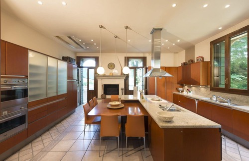 Saonara Villa | Wonderful private villa for 17 people with A/C, WIFI, TV, terrace and parking, close to Padua