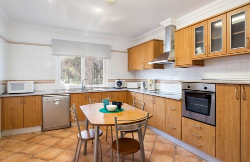 Vale do Garrao House | Wonderful private villa for 6 guests with A/C, WIFI, private pool, TV, patio and parking