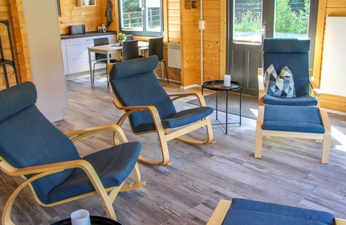 Alpenrod House | Wonderful private villa for 4 people with TV, terrace and parking