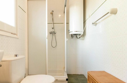 Cambrils House | Wonderful private villa for 7 guests with hot tub, A/C, WIFI, TV, patio and parking