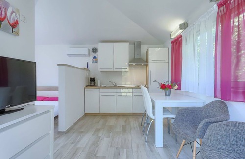 Marceljani House | Wonderful private villa for 2 people with A/C, pool, WIFI, TV, terrace and parking