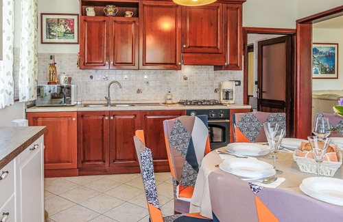 Pican House | Wonderful private villa with WIFI, A/C, private pool, TV, terrace, pets allowed and parking