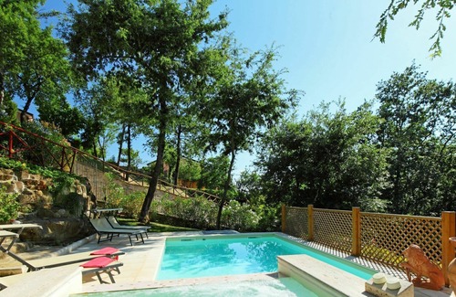 San Feliciano Villa | Wonderful private villa for 5 guests with hot tub, private pool, WIFI, TV, patio and parking