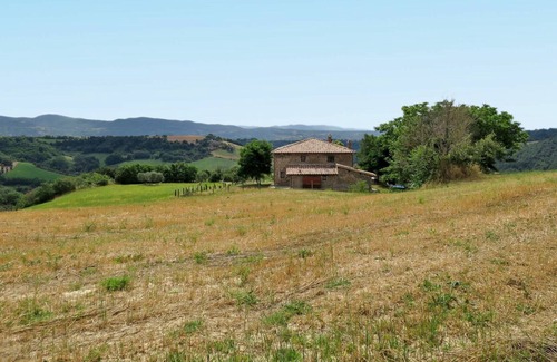 Bagnoregio Villa | Wonderful private villa for 12 people with WIFI, pool, TV, patio, pets allowed and parking
