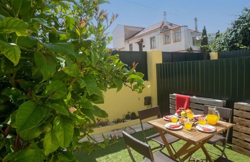 Linho Villa | Wonderful private villa for 4 guests with WIFI, A/C, TV, terrace and parking