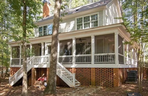 Lake Oconee Cottage | Wonderful Reynolds Lake Oconee Cottage! 3 bed/2.5 bath, Lake, Pool, Tennis, Golf