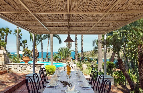 Brucoli Villa | Wonderful sea villa with pool in Brucoli