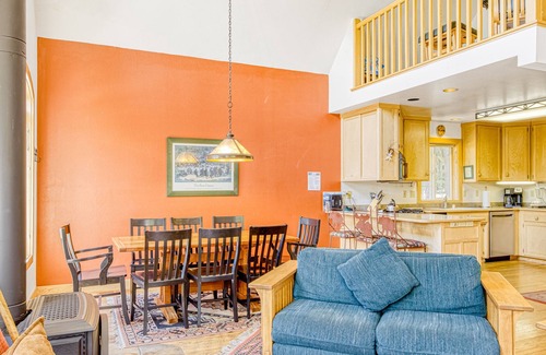 Serene Lakes Cabin | Wonderful Soda Springs gem with large deck, balcony, & slopes nearby - dogs OK