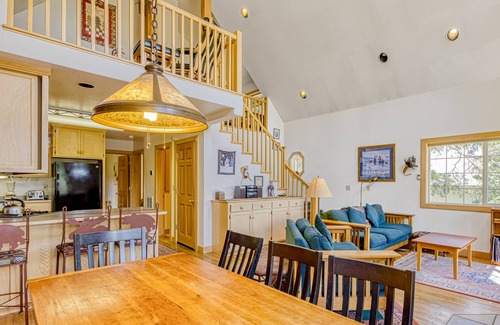 Serene Lakes Cabin | Wonderful Soda Springs gem with large deck, balcony, & slopes nearby - dogs OK