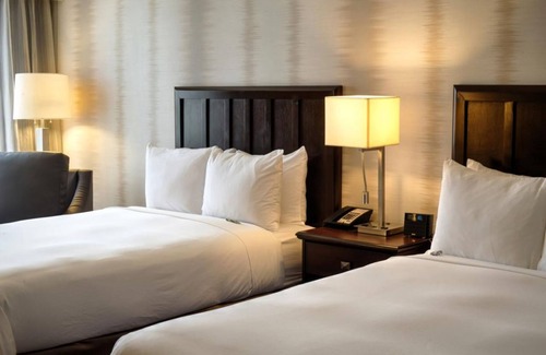 Fort Worth Hotel | Wonderful Stay! Four Great Units, Indoor Pool, Free Parking, On-Site Restaurant