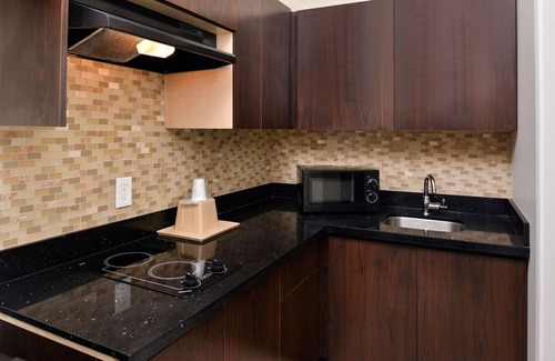 Spring Hotel | Wonderful Stay! Spacious Unit! Near Six Flags Hurricane Harbor Splashtown