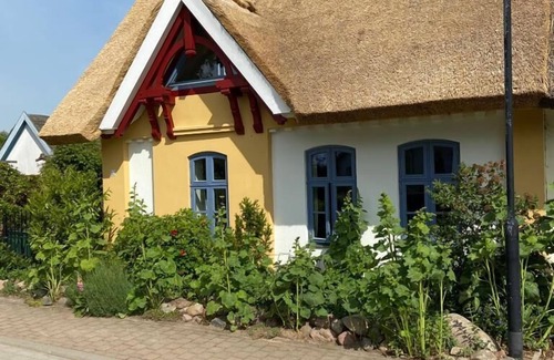 Garz/Rugen House | Wonderful vacation home "Helge" on the island of Rügen