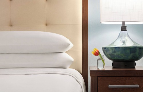 Villas Hotel | Wonderful Vacation Stay! 2 Convenient Units, Pool, Near Lakes Regional Park