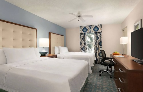 Villas Hotel | Wonderful Vacation Stay! 2 Convenient Units, Pool, Near Lakes Regional Park